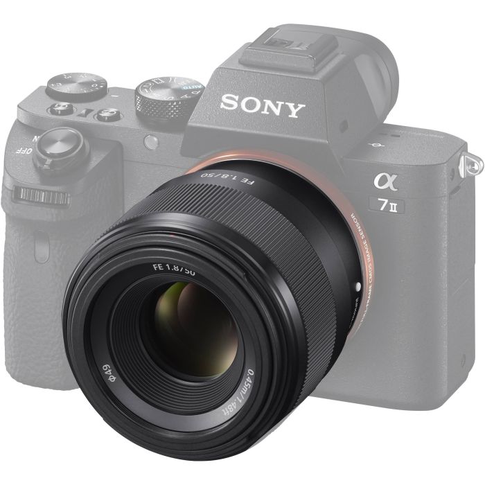 Объектив Sony 50mm, f/1.8 для камер NEX FF