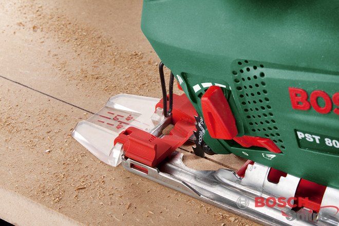 Лобзик Bosch PST 700E, 500Вт, 3100 об/мин, кейс, 1.7кг