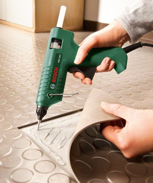 Пістолет клейовий Bosch PKP 18 E 200Вт стрижні 11мм 200° 0.35кг подача 20г/хв