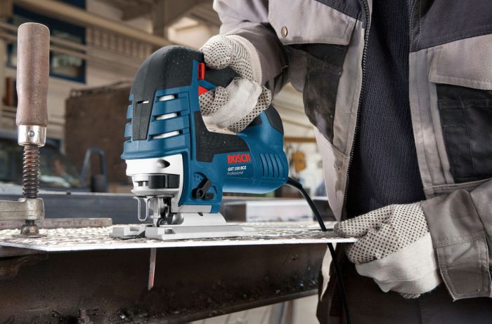 Лобзик Bosch GST 150 BCE, 780Вт, 500-3100 об/мин, 2.7кг