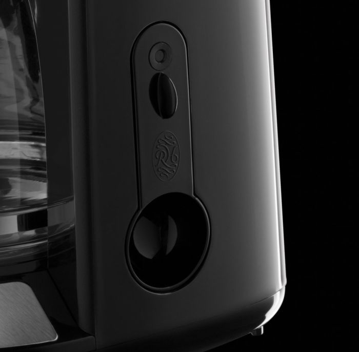 Кофеварка Russell Hobbs капельная  Adventure, 1л, молотый, черно-серебристый