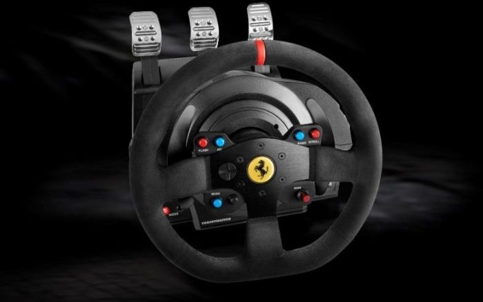 Руль и педали Thrustmaster T300 Ferrari Integral RW Alcantara edition, Официальная лицензия Ferrari и Sony, PC/PS3/PS4/PS5