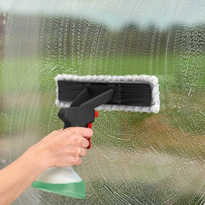 Пылесос для мытья окон Bosch GlassVAC, аккумуляторный, 3.6 В*2 Ач, контейнер 0.1Л, 0.7кг, +насадки и пульв.