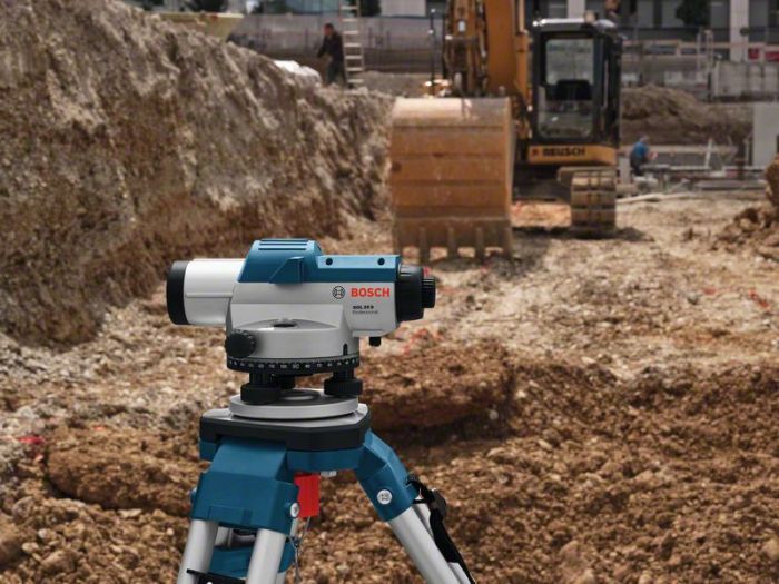 Нівелір оптичний Bosch Professional GOL 32 D до 120м ±1мм/30м зум х32 1.5кг