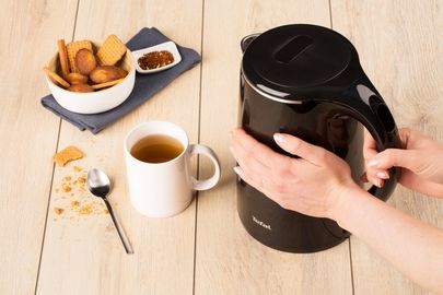 Електрочайник Tefal Safe`tea 1.7л, Strix, пластик, чорний глянець