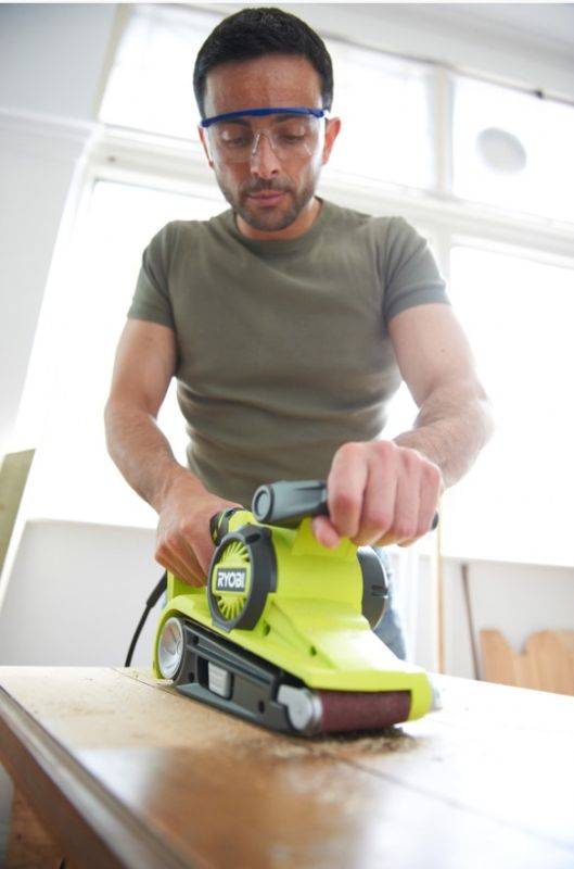 Шліфмашина стрічкова Ryobi EBS800 800Вт 76мм 320об/хв 3.3кг