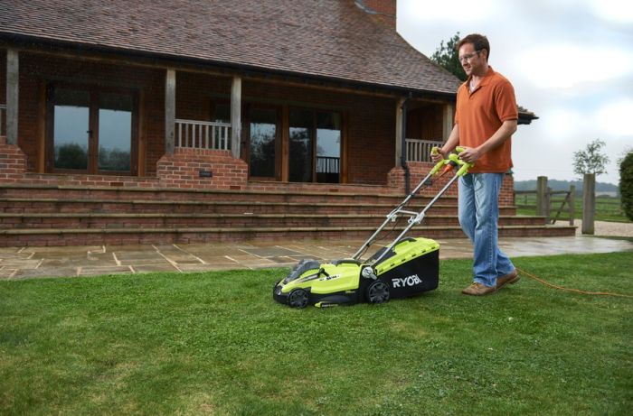 Газонокосарка мережева Ryobi RLM15E36H 1500Вт 36см 45л 20-70мм 11.5кг
