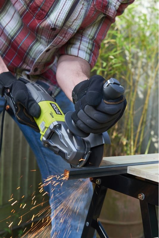 Шлифмашина угловая Ryobi RAG800-125G 125мм 800Вт 12000 об·мин 2.4кг