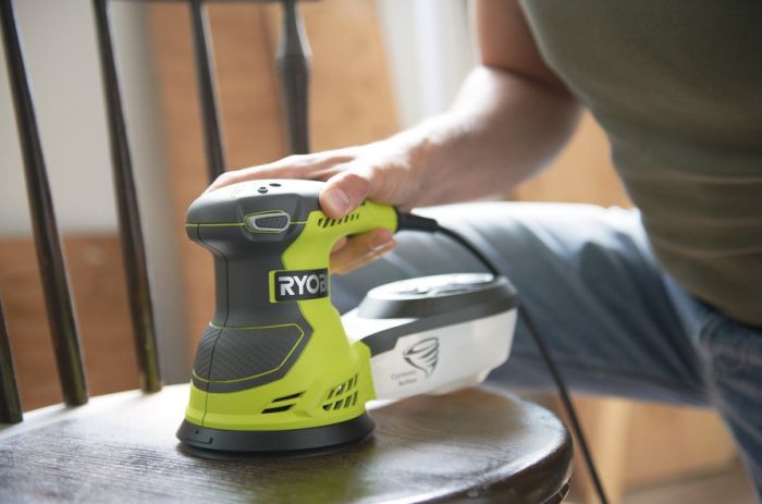 Шлифмашина эксцентриковая Ryobi ROS300 300Вт 125мм 7000-12000об·мин 1.7кг