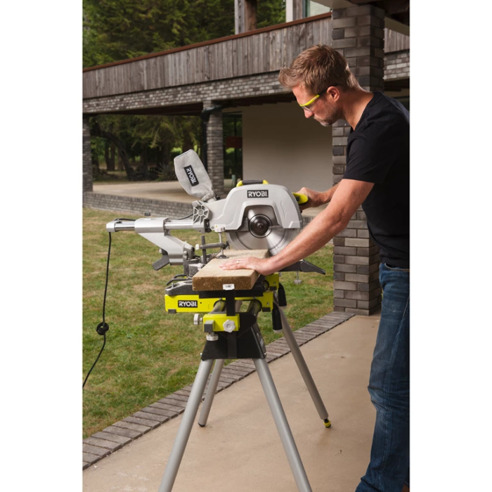 Пила торцовочная Ryobi EMS305RG с протяжкой 2200Вт диск 305мм лазер 20.7кг