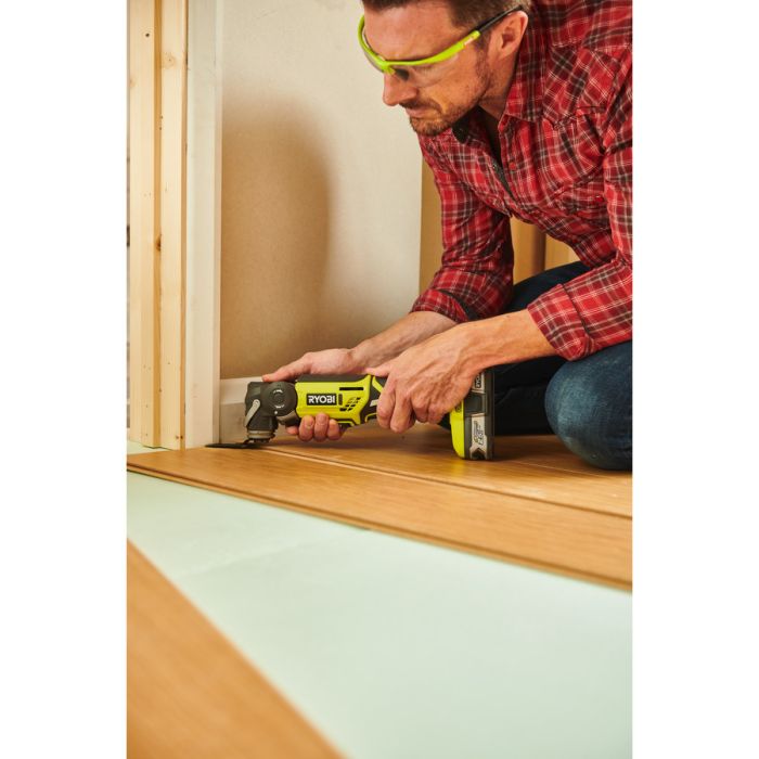 Многофункциональный инструмент аккумуляторный реноватор Ryobi ONE+ R18MT-0 18В 10000-20000об·мин угол колебаний 3.2° 1кг без АКБ и ЗУ