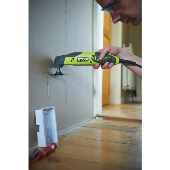 Багатофункціональний інструмент мережевий реноватор Ryobi RMT200-S 200Вт 10000-20000об/хв кут коливань 3° 1.6кг