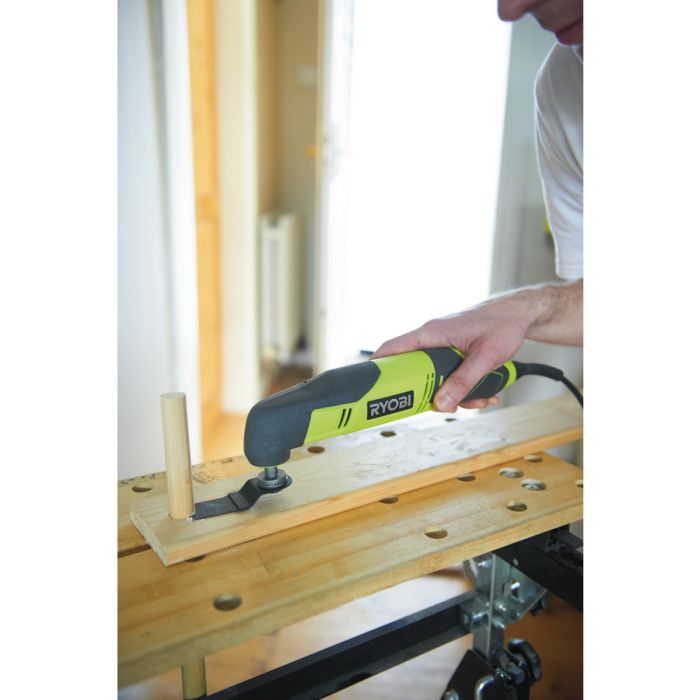 Багатофункціональний інструмент мережевий реноватор Ryobi RMT200-S 200Вт 10000-20000об/хв кут коливань 3° 1.6кг