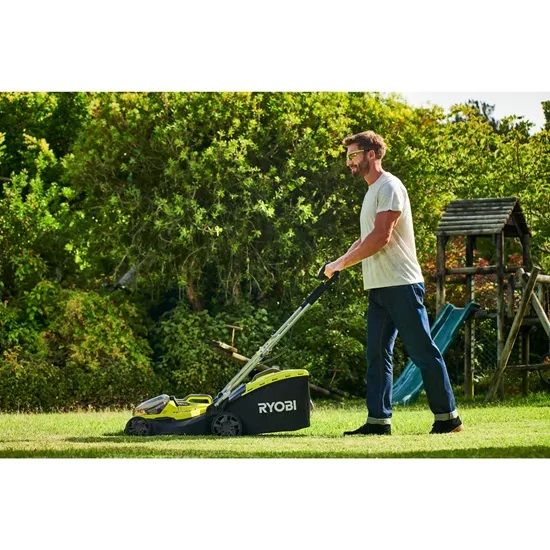 Газонокосарка гібридна Ryobi ONE+ RY18LMH37A-250 18В/220В акб 2х5А·год 37см 45л 25-70мм 15.7кг
