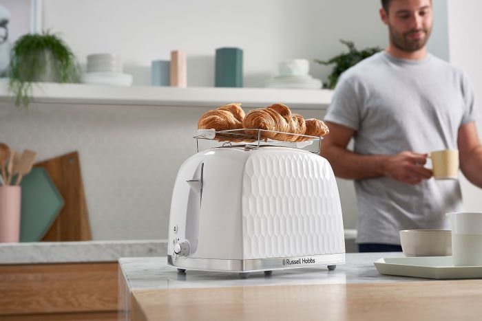 Тостер Russell Hobbs Honeycomb 850Вт, широкие слоты, пластик, белый