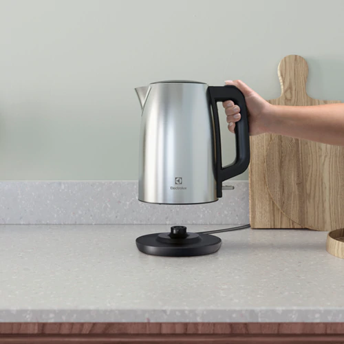 Електрочайник Electrolux 1.7л, Strix, метал, нерж. сталь