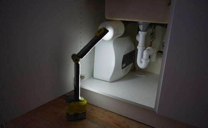 Ліхтар інспекційний акумуляторний Ryobi ONE+ R18ALF-0 18В 850лм 2 панелі 0.8кг без АКБ та ЗП