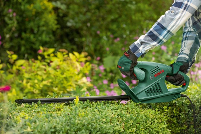 Кущоріз Bosch EasyHedgeCut 45 420Вт 45см крок різу 16мм 2.6кг