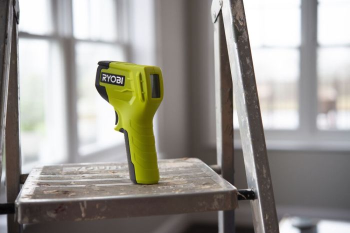 Пирометр бесконтактный Ryobi RBIRT08 -50...550°С 0.1кг