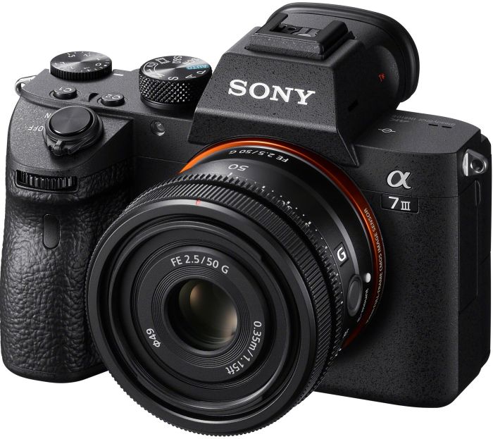 Объектив Sony 50mm, f/2.5 G для камер NEX