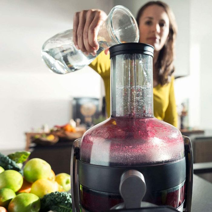 Соковитискач Philips Avance Collection відцентрований 1200Вт, чаша-1л, жмих-2.1л, жолоб на ціле яблуко, пластик/метал, сріблястий