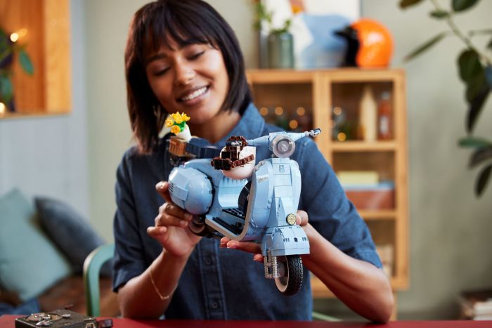 Конструктор LEGO Creator Expert Веспа