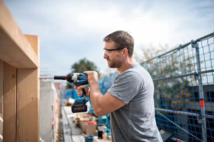 Гайковерт ударний Bosch Professional GDS 18V-1050 H 18В 2x5А·год до 1750об/хв 1050/1700Нм квадрат 3/4" GAL1880 L-Box 2.9кг