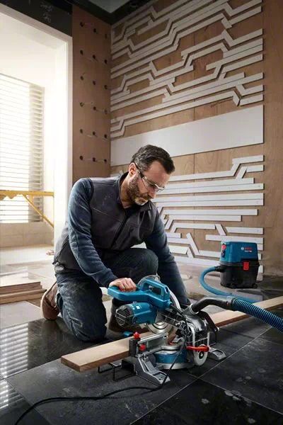 Пила торцювальна Bosch Professional GCM 216 1300Вт диск 216мм 10.1кг