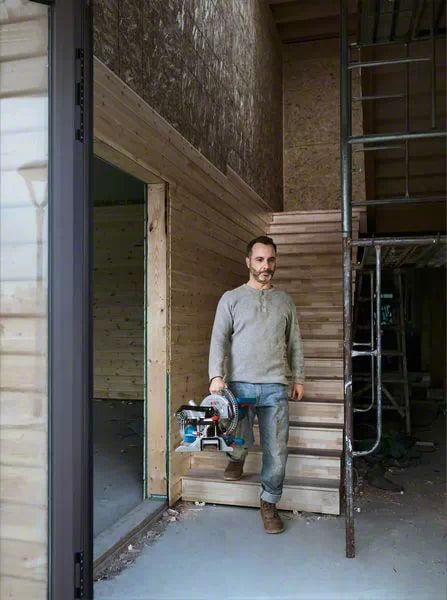Пила торцювальна Bosch Professional GCM 216 1300Вт диск 216мм 10.1кг