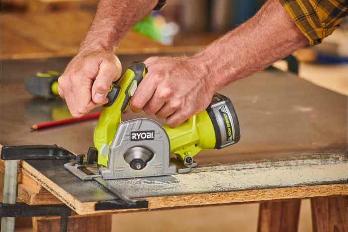 Пила дискова універсальна акумуляторна Ryobi R18MMS-0 ONE+ 18В 85мм 1.9кг без АКБ та ЗП
