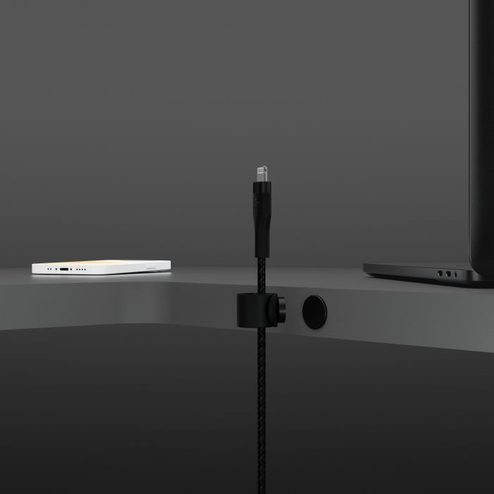Кабель USB-A > Lightning заряджання/синхронізації Belkin 1м, плетений, силіконовий, з ремінцем на магніті, чорний
