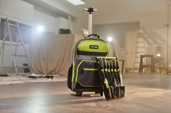 Рюкзак для інструменту Ryobi RSSBP2, 25л, на коліщатках, телескопічне руків'я, поліестер 600D
