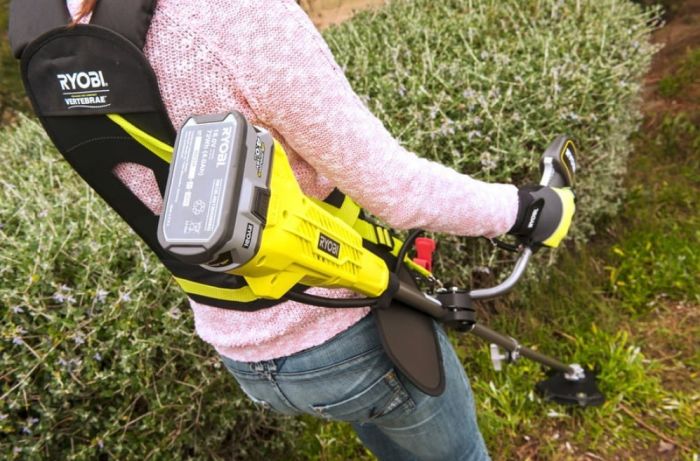 Триммер садовый аккумуляторный Ryobi ONE+ RBC18X20B4F 18В 20см нож/леска 30см 1х4А·ч эргоремни Vertebrae 4.7кг