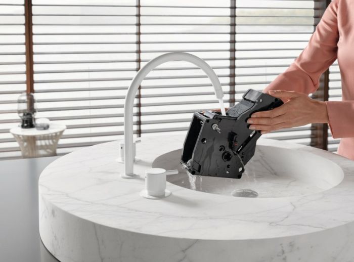 Кофемашина Miele CM 5310 1.3л, зерно + молоко, автомат.капучинатор, аторецептов - 12, черный