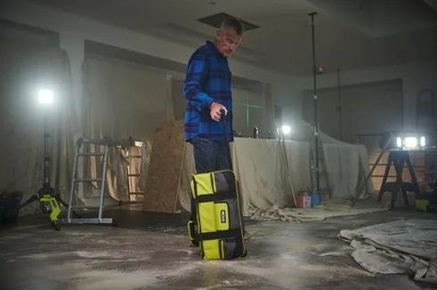 Сумка для инструмента Ryobi RSSLTB2, 49л, на колесиках, телескопическая ручка, полиэстер, 30х56х29см