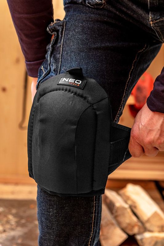 Наколінники захисні Neo Tools, м'яка тканинна подушка, поліестер 600D, на липучці, чорний