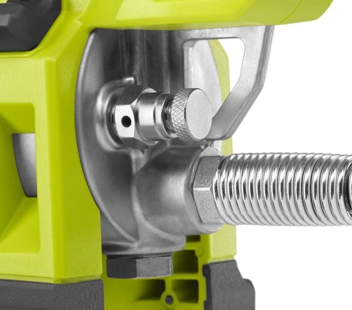 Пистолет смазочный аккумуляторный Ryobi ONE+ R18GG-0 18В 210г·мин 690бар 0.35кг без АКБ и ЗУ