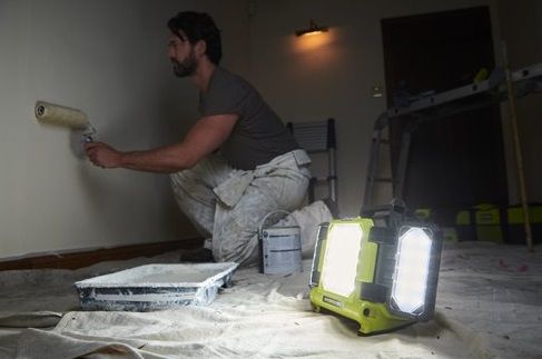 Прожектор гібридний панельний Ryobi ONE+ RLPH18-0 18В/220В Hybrid 3 LED панелі 3000лм 3 режими яскравості без АКБ та ЗП