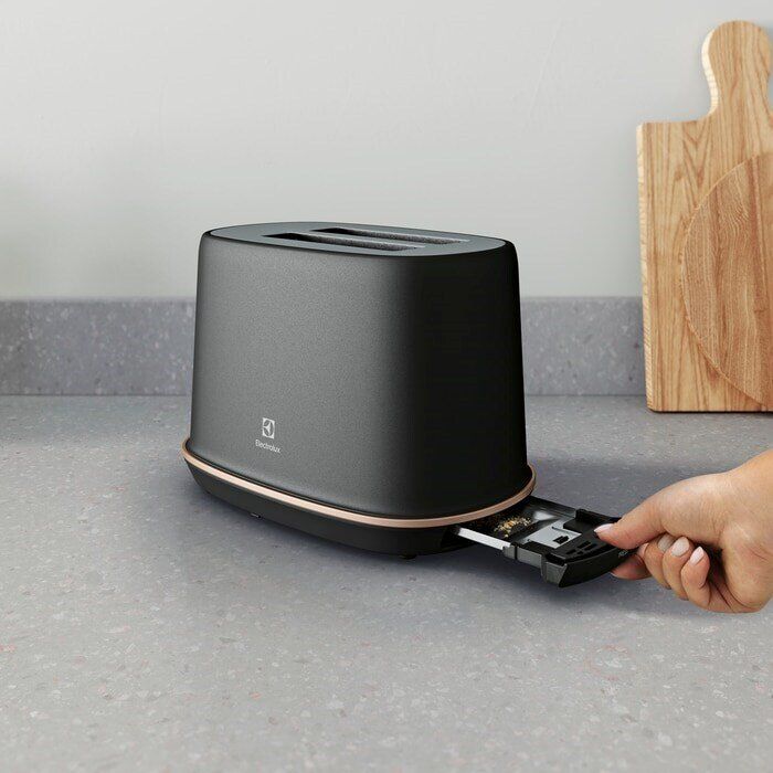 Тостер Electrolux 980Вт, метал, чорний