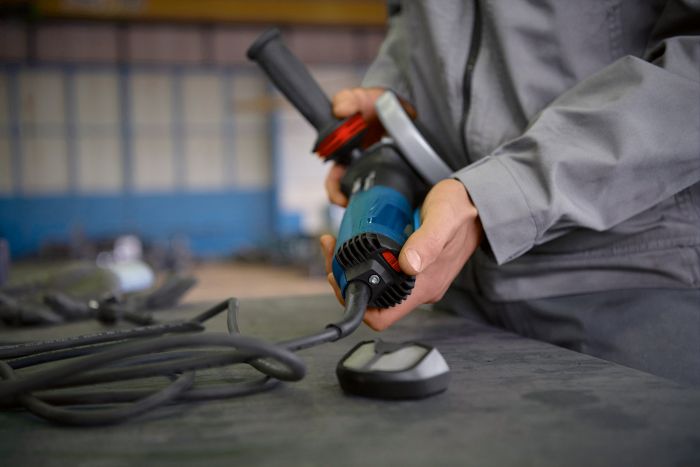 Шлифмашина угловая Bosch GWS 17-125 S, 125мм, 1700Вт, 2800-11500об/мин 2.2кг
