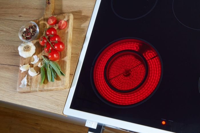 Плита Gorenje электрическая стеклокерамическая, 71л, 60x60см, дисплей, программатор, нерж