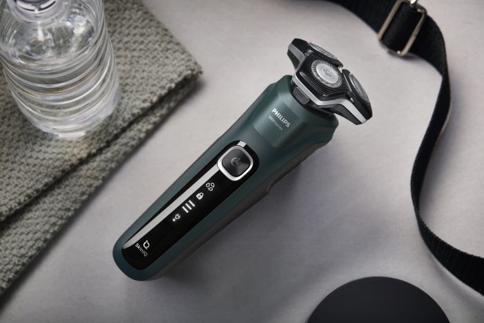 Бритва електр. Philips Series 5000 роторная, 9Вт,  бритв.головок-3, Li-Ion, сух.+влажн., триммер, черно-зеленый