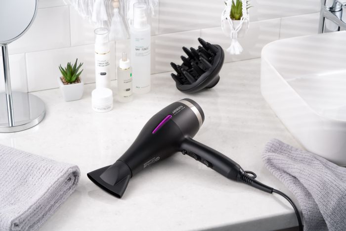 Фен Ardesto Violet PRO , 1850-2200Вт, 2 швидкості , 3темп.режими, дифузор, чорний ARDESTO HD-Y223PRO