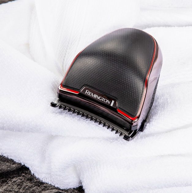 Машинка для стрижки Remington Quickcut Pro, мережа+акум., роторний мотор, насадок-12, титан.напил., чорний