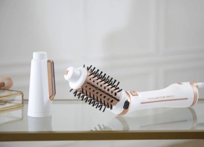 Фен-щетка Rowenta Brush Activ' Ultimate Care, 700Вт, режимов-3, иониз-я, хол. обдув, вращ. насадок, керамика, бело-золотой
