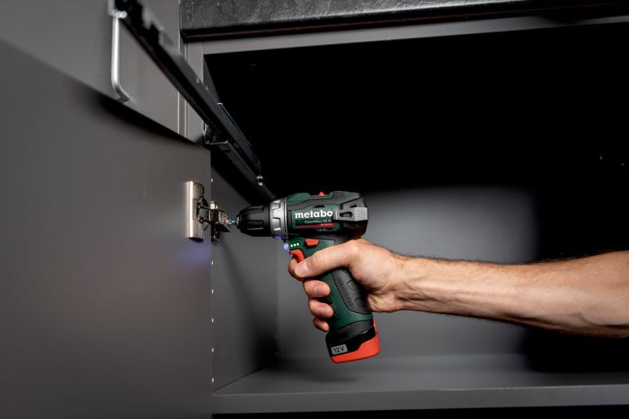 Шуруповерт-дрель аккумуляторный MetaboPOWERMAXX BS BL, 12В 2х2.0Ач, 20/38Нм, 0-400/0-1500об/мин, 0.8кг