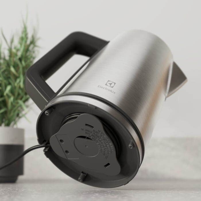 Електрочайник Electrolux 1.7л, Strix, дисплей, метал, підтримка температури, нерж. сталь