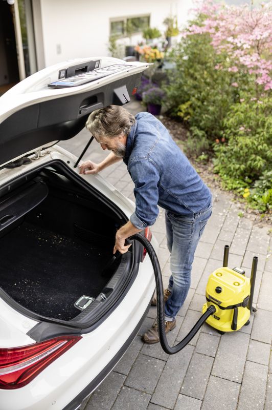 Пылесос профессиональный аккумуляторный Karcher WD 2-18, 18В, контейнер 12л, без АКБ и ЗП