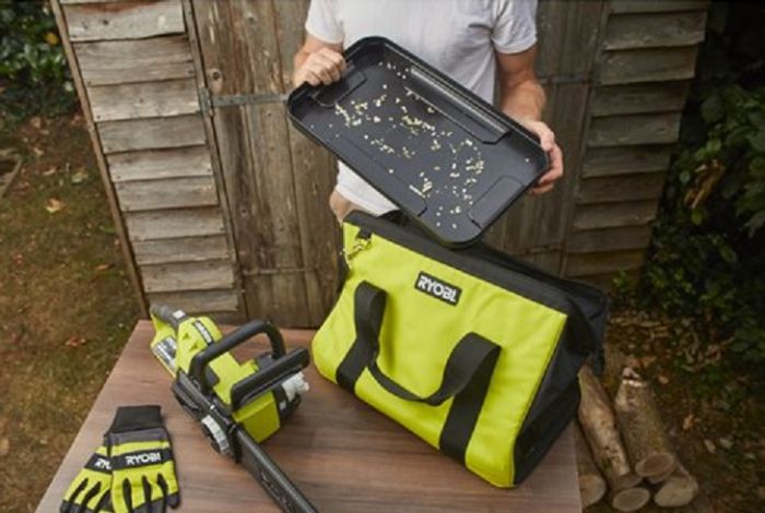 Сумка для цепной пилы Ryobi RAC256, съемный пластиковый поддон