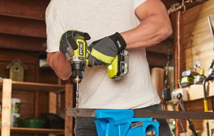 Шліфмашина полірувально-шліфувальна акумуляторна Ryobi ONE+ RDP18-0 18В 76мм 7800об/хв шпиндель М8 2 режими роботи набір аксесуарів 1.3кг без АКБ та ЗП
